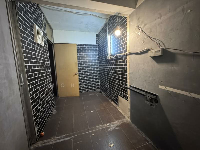 Shop for Rent in Bandar Baru Bangi (Selangor) - Mohd Faizal - Interior - PropertyGuru.com.my