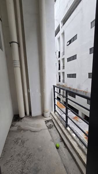 Shop / Office for Rent in Cyberjaya (Selangor) - Maznee Realtor - Balcony - PropertyGuru.com.my