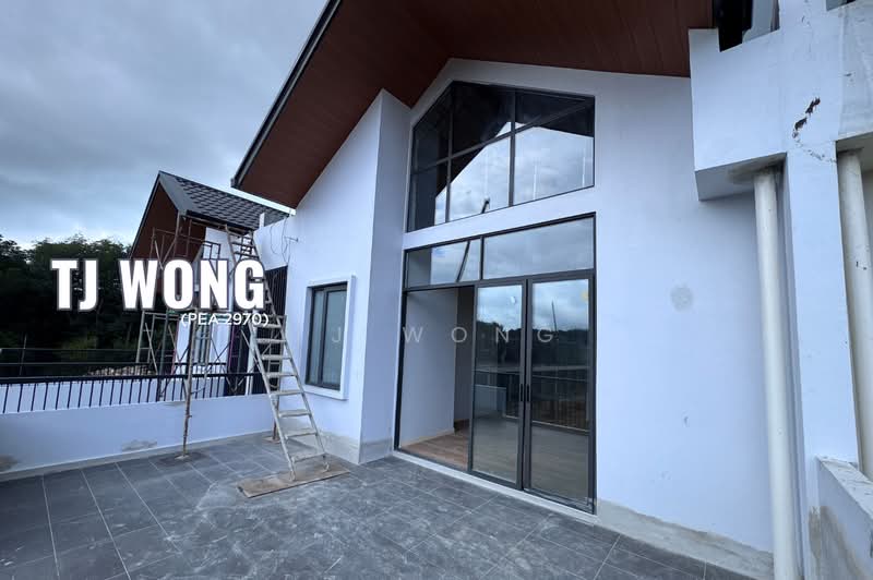 Rumah Teres 2 Tingkat untuk Dijual di Kota Kinabalu (Sabah) - TJ Wong - Master Bathroom Balcony - PropertyGuru.com.my