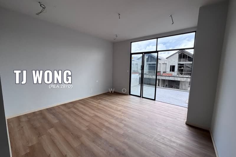 Rumah Teres 2 Tingkat untuk Dijual di Kota Kinabalu (Sabah) - TJ Wong - Master Room with Walk-in wardrobe - PropertyGuru.com.my