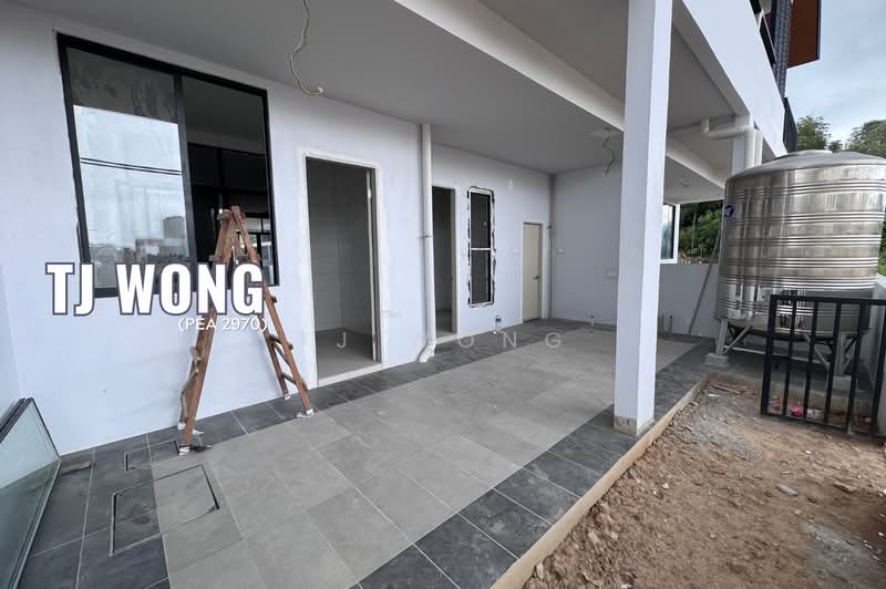 Rumah Teres 2 Tingkat untuk Dijual di Kota Kinabalu (Sabah) - TJ Wong - Maid/Utility Room with Bathroom - PropertyGuru.com.my