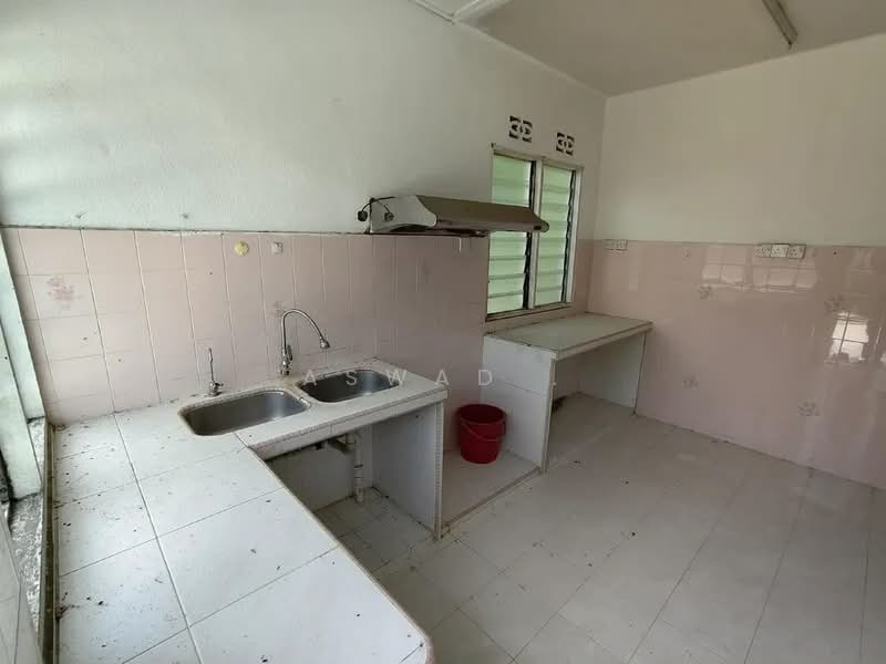 Semi-Detached House for Sale in Sungai Ara (Penang) - Aswad . - Kitchen - PropertyGuru.com.my