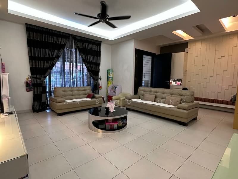 Terraced House for Sale in Bandar Puteri Puchong (Puchong) - Tian Sing Fong - Living Room - PropertyGuru.com.my