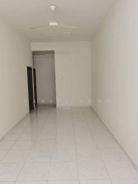 1-storey Terraced House for Sale in Bandar Putra (Kulai) - Daniel Yong - Interior - PropertyGuru.com.my