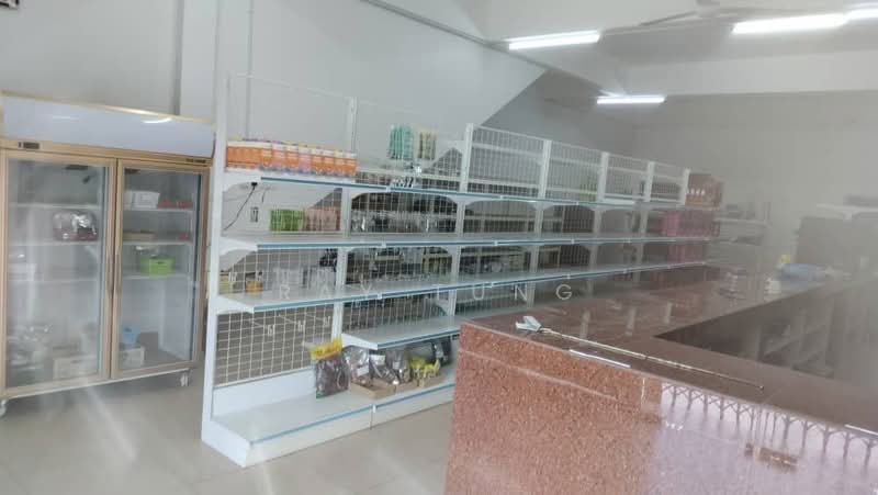Shop for Rent in Bandar Cemerlang (Ulu Tiram) - Ray Tung - Interior - PropertyGuru.com.my