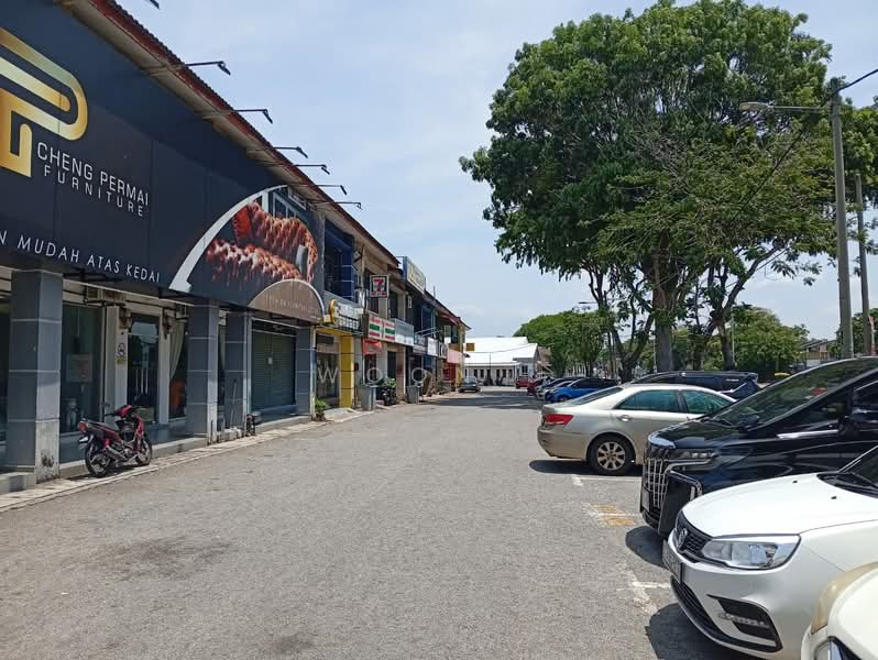 Shop for Sale in Taman Cheng Permai (Cheng) - Woon . - Exterior - PropertyGuru.com.my