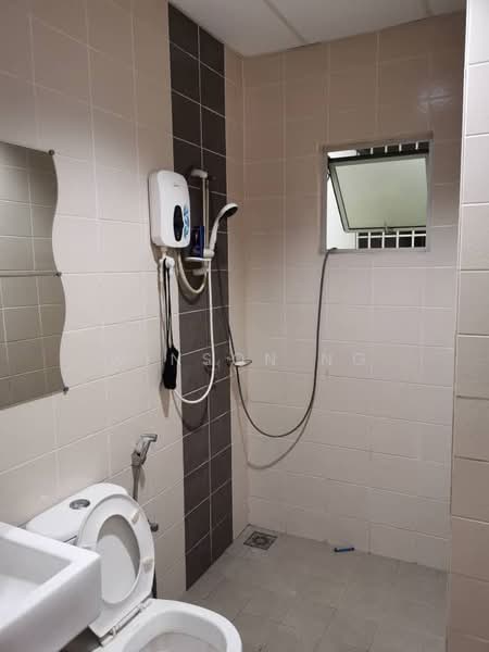 Service Residence for Rent at I Residence - Winson Ng - Bathroom - PropertyGuru.com.my
