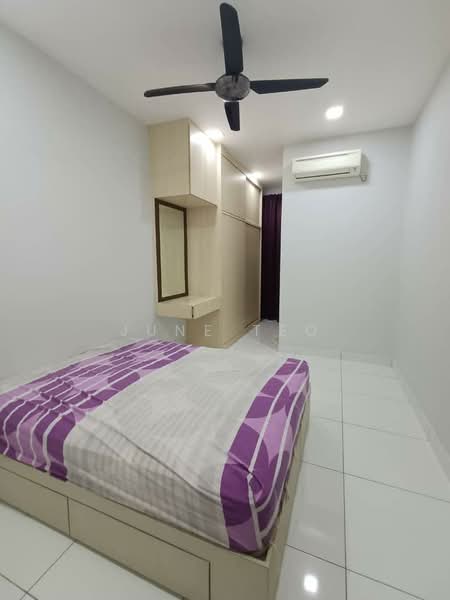 Rumah Teres 2 Tingkat untuk Disewa di Taman Bestari Indah (Ulu Tiram) - June Teo - Bedroom - PropertyGuru.com.my