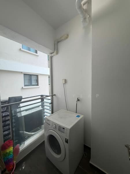 Condominium for Rent at Amberside @ Country Garden Danga Bay - Ellen Yeap - Balcony - PropertyGuru.com.my
