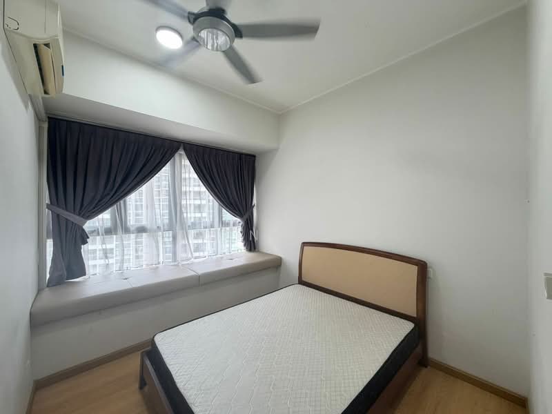 Condominium for Rent at Amberside @ Country Garden Danga Bay - Ellen Yeap - Bedroom - PropertyGuru.com.my