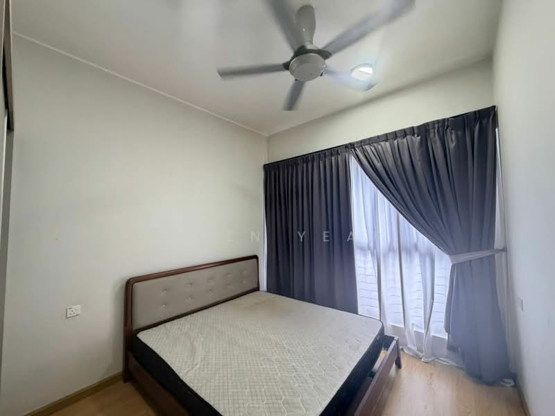 Condominium for Rent at Amberside @ Country Garden Danga Bay - Ellen Yeap - Bedroom - PropertyGuru.com.my