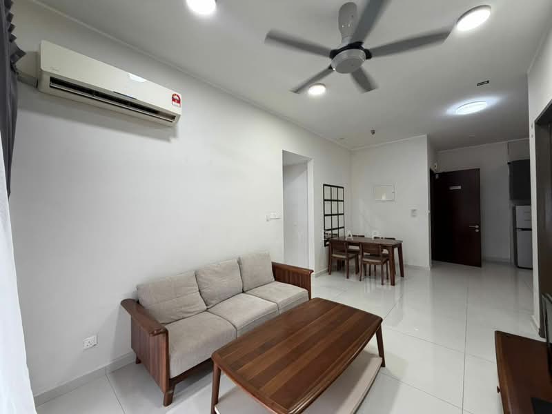 Condominium for Rent at Amberside @ Country Garden Danga Bay - Ellen Yeap - Living Room - PropertyGuru.com.my