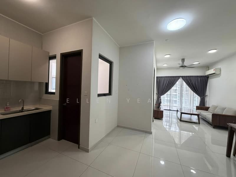 Condominium for Rent at Amberside @ Country Garden Danga Bay - Ellen Yeap - Kitchen - PropertyGuru.com.my