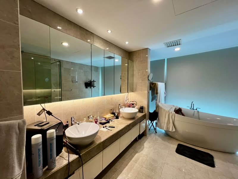 Kondominium untuk Dijual di The Avare - Terry Teh - Bathroom - PropertyGuru.com.my