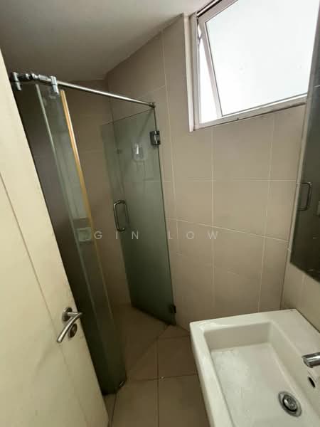 Servis Apartment untuk Disewa di Tiara Mutiara / The Crown - Gin Low - Bathroom - PropertyGuru.com.my
