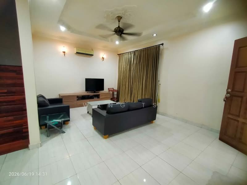 Rumah Berkembar untuk Dijual di Bandar Laguna Merbok (Sungai Petani) - Wang TS - Living Room - PropertyGuru.com.my