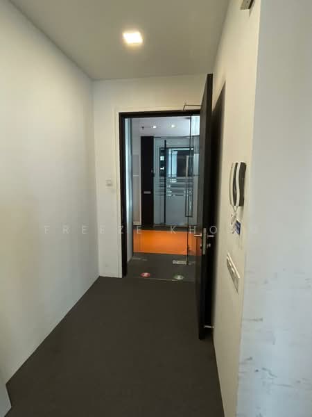 Office for Rent in Mont Kiara (Kuala Lumpur) - Freeze Khong - Corridor - PropertyGuru.com.my