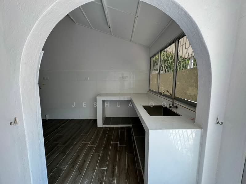 Rumah Teres 2 Tingkat untuk Disewa di Taman Melawati (Ulu Kelang) - Jeshua Oo - Kitchen - PropertyGuru.com.my