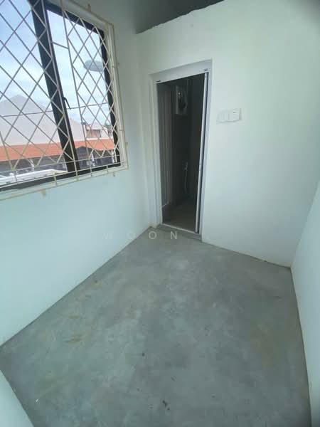 Shop for Rent in Melaka (Melaka City) - Woon . - Interior - PropertyGuru.com.my