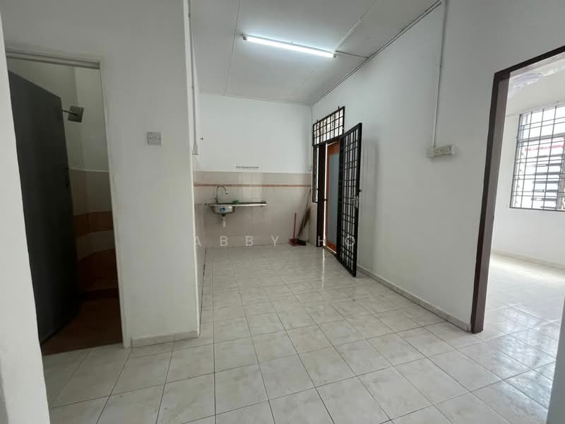 1-storey Terraced House for Sale in Klebang (Melaka) - Abby Ho - Kitchen - PropertyGuru.com.my