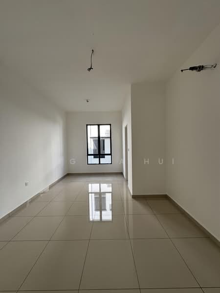 2-storey Terraced House for Sale in Bandar Sri Sendayan (Negeri Sembilan) - Ong Jia Hui - Living Room - PropertyGuru.com.my