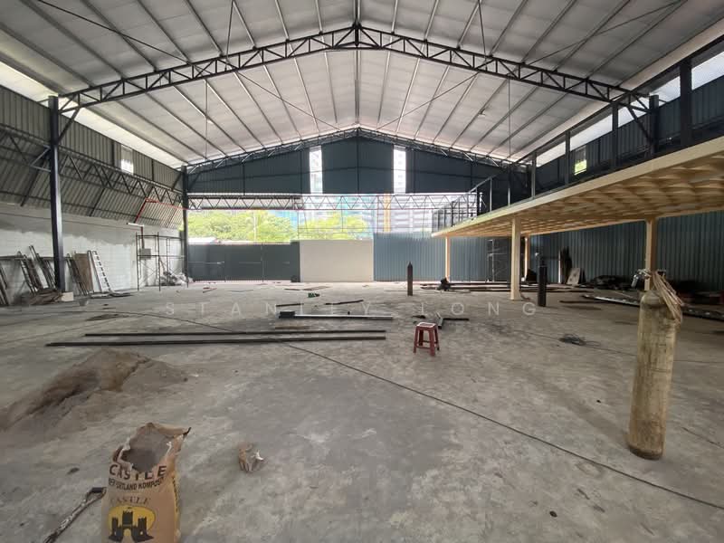 Gudang untuk Disewa di Kampung Baru Salak Selatan (Salak South) - Stanley Long - Interior - PropertyGuru.com.my