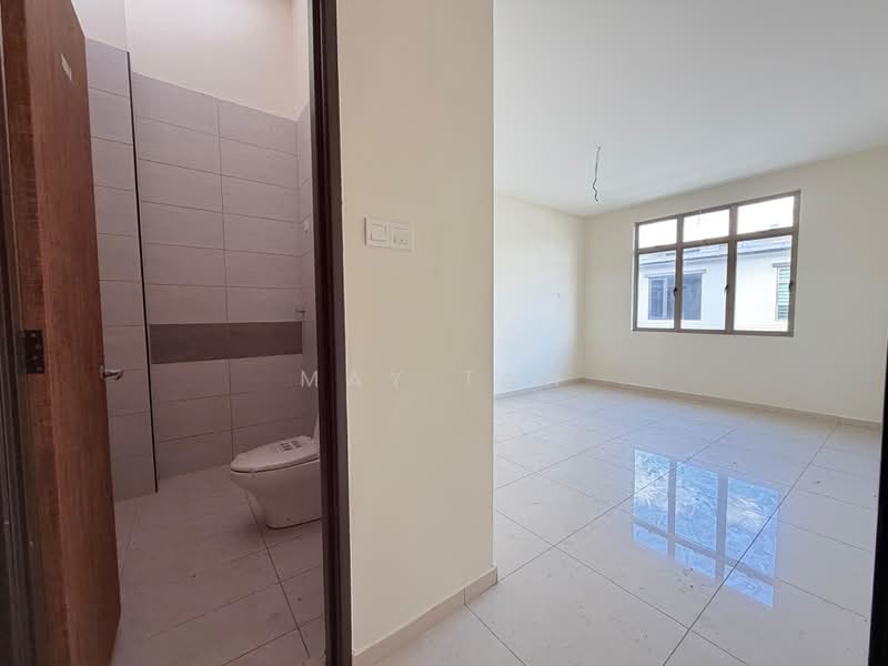 Rumah Teres 2 Tingkat untuk Dijual di Taman Kluang Perdana (Kluang) - May Tan - PropertyGuru.com.my