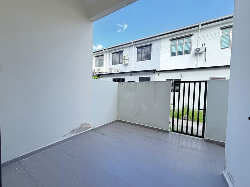 Rumah Teres 2 Tingkat untuk Dijual di Taman Kluang Perdana (Kluang) - May Tan - PropertyGuru.com.my