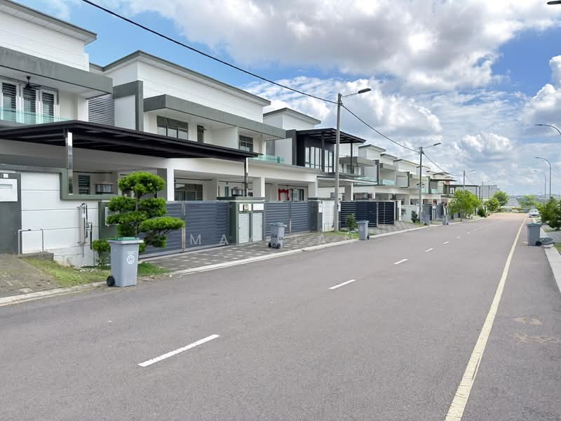 Rumah Teres 2 Tingkat untuk Dijual di Taman Kluang Perdana (Kluang) - May Tan - PropertyGuru.com.my