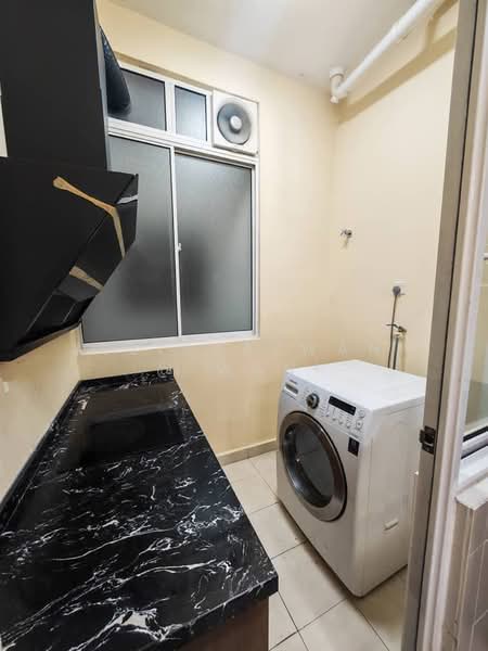 Service Residence for Rent at Saville D'lake - Julisyazwani @ Wani - Kitchen - PropertyGuru.com.my