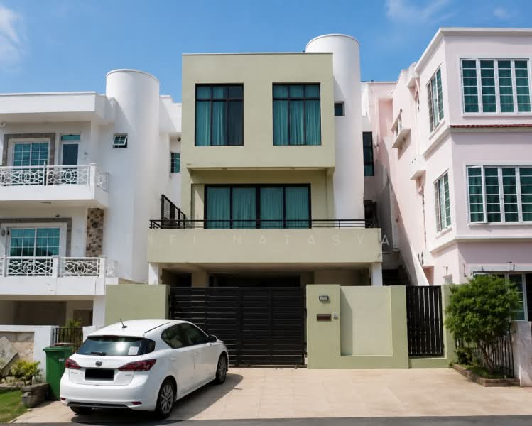 Rumah Teres 3 Tingkat untuk Dijual di Ampang (Selangor) - Fifi Natasya - Exterior - PropertyGuru.com.my