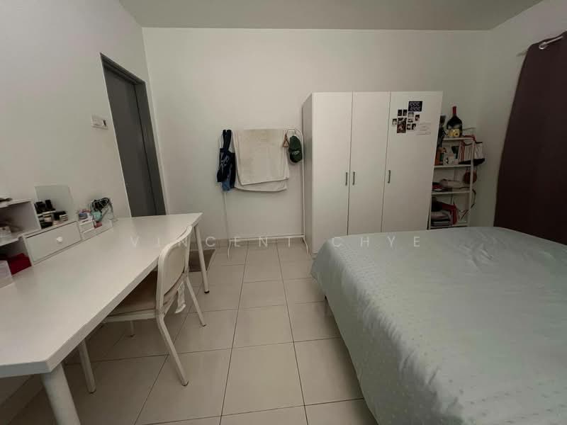 Servis Apartment untuk Dijual di Koi Kinrara - Vincent Chye - Bedroom - PropertyGuru.com.my