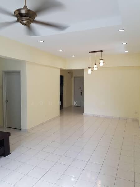 Pangsapuri untuk Disewa di Jalil Damai Apartments - John Khaw - Living Room - PropertyGuru.com.my
