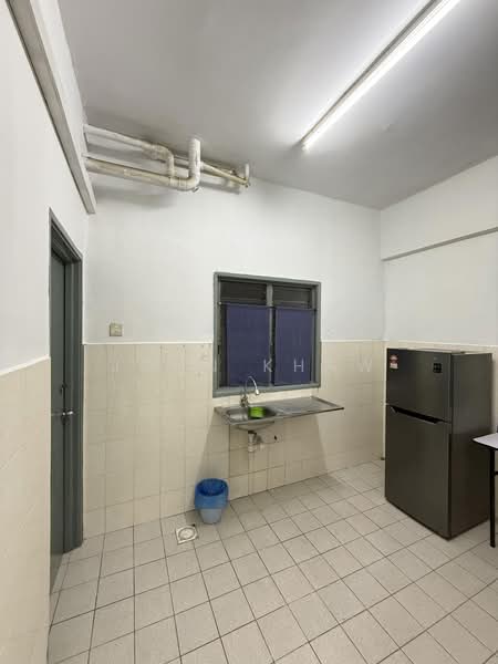 Pangsapuri untuk Disewa di Jalil Damai Apartments - John Khaw - Kitchen - PropertyGuru.com.my