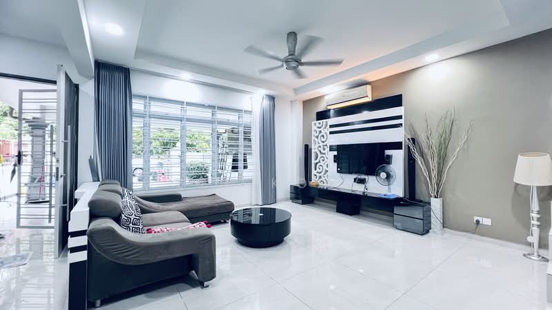 Rumah Teres 2 Tingkat untuk Disewa di Taman Pelangi Indah (Ulu Tiram) - Zen Koay - Living Room - PropertyGuru.com.my