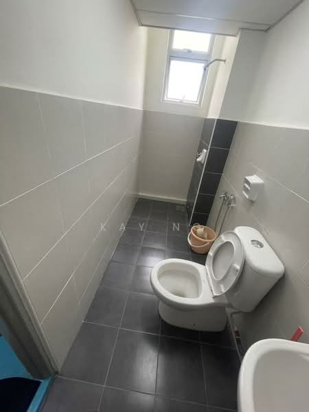 Kedai untuk Disewa di Taman Kempas Utama (Tebrau) - Kay Ng - Bathroom - PropertyGuru.com.my