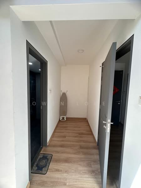Servis Apartment untuk Disewa di Emporis - Owen Loke - Corridor - PropertyGuru.com.my