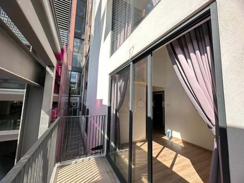 Servis Apartment untuk Disewa di Emporis - Owen Loke - Balcony - PropertyGuru.com.my