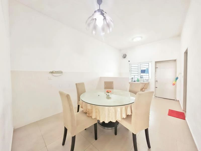 2-storey Terraced House for Sale in Bandar Seri Impian (Kluang) - Sufi Norman - Dining Room - PropertyGuru.com.my