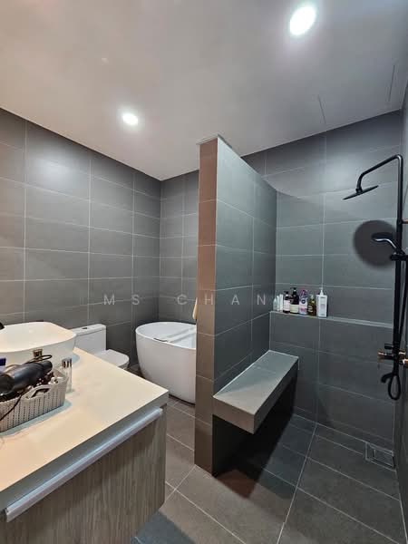 Rumah Teres 1.5 Tingkat untuk Dijual di Reservoir Garden (Ayer Itam) - Ms Chang - PropertyGuru.com.my