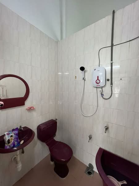 Rumah Teres 1 Tingkat untuk Dijual di Klang (Selangor) - Sean Chia - Bathroom - PropertyGuru.com.my