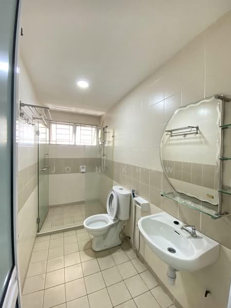 Kondominium untuk Dijual di Kinrara Mas - John Khaw - Bathroom - PropertyGuru.com.my