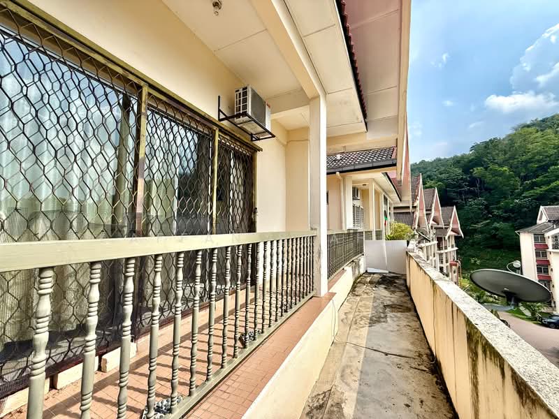 Pangsapuri untuk Dijual di Sri Kenangan - Affan Syahir - Balcony - PropertyGuru.com.my