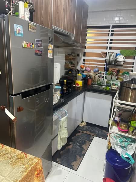 Condominium for Sale at TRI PINNACLE - Edwin Chin - Kitchen - PropertyGuru.com.my