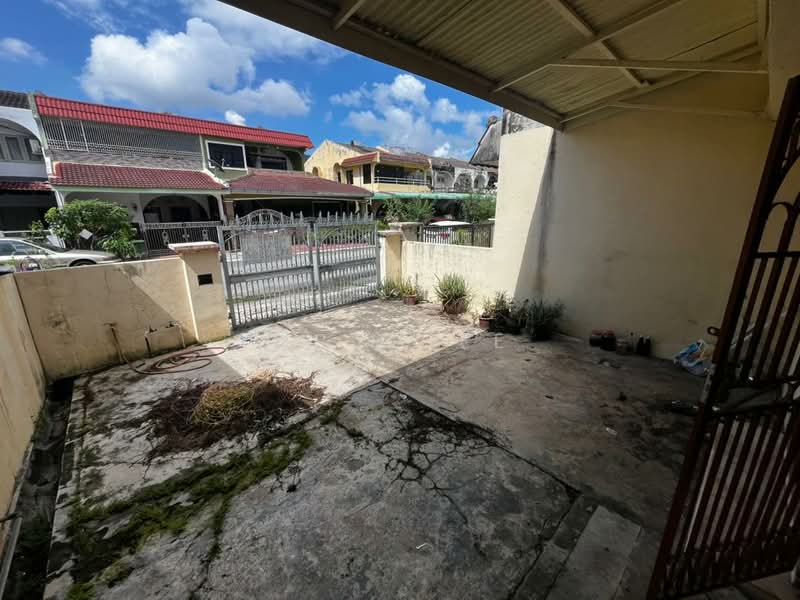 Rumah Teres 2 Tingkat untuk Dijual di Taman Ipoh Jaya (Ipoh) - Mr Chee - Exterior - PropertyGuru.com.my