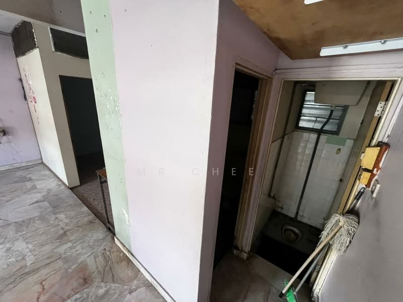 Rumah Teres 2 Tingkat untuk Dijual di Taman Ipoh Jaya (Ipoh) - Mr Chee - Bathroom - PropertyGuru.com.my