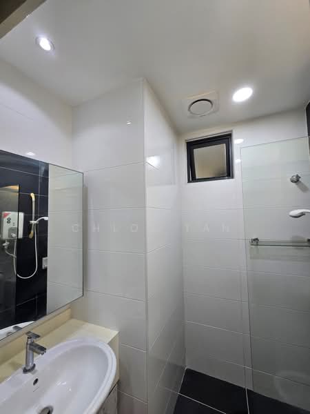 Servis Apartment untuk Disewa di KU Suites - Chloe Tan - Bathroom - PropertyGuru.com.my