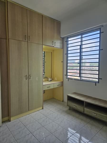Condominium for Sale at Green Acre - Stella Lee - Bedroom - PropertyGuru.com.my