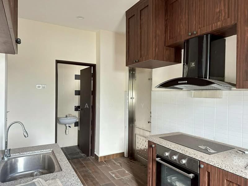 2-storey Terraced House for Sale in Johor Bahru (Johor) - Danny Yap - Kitchen - PropertyGuru.com.my