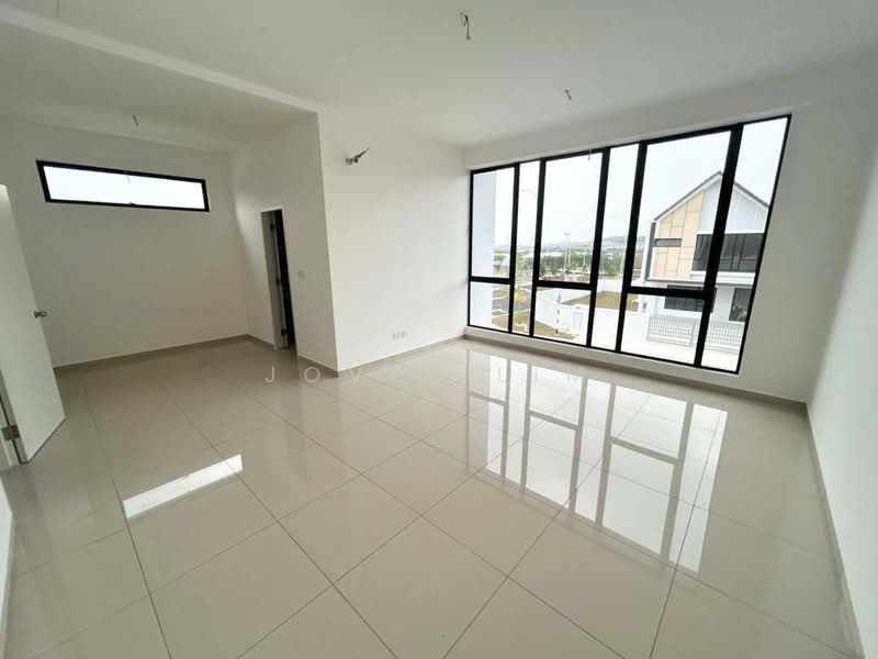 Rumah Teres untuk Dijual di Taman Desa Tebrau (Tebrau) - Jovel Lim - Living Room - PropertyGuru.com.my